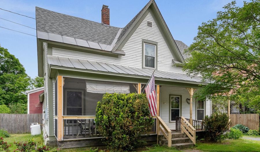 217 S Pleasant St, Bradford, VT 05033 - 4 Beds, 2 Bath