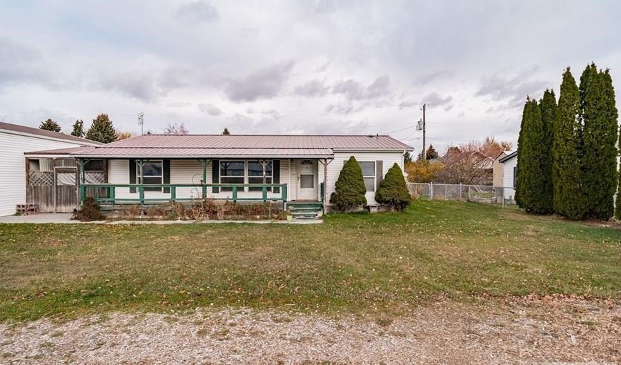 435 Ward Dr, Blackfoot, ID 83221 - 3 Beds, 2 Bath