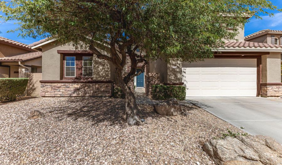 2116 W KURALT Dr, Anthem, AZ 85086 - 4 Beds, 3 Bath