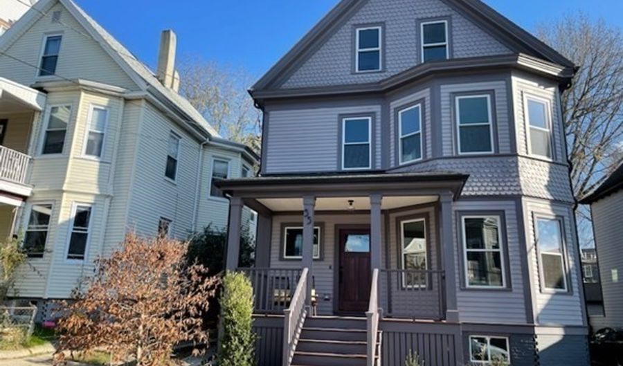 55 Bartlett St, Somerville, MA 02145 - 4 Beds, 3 Bath