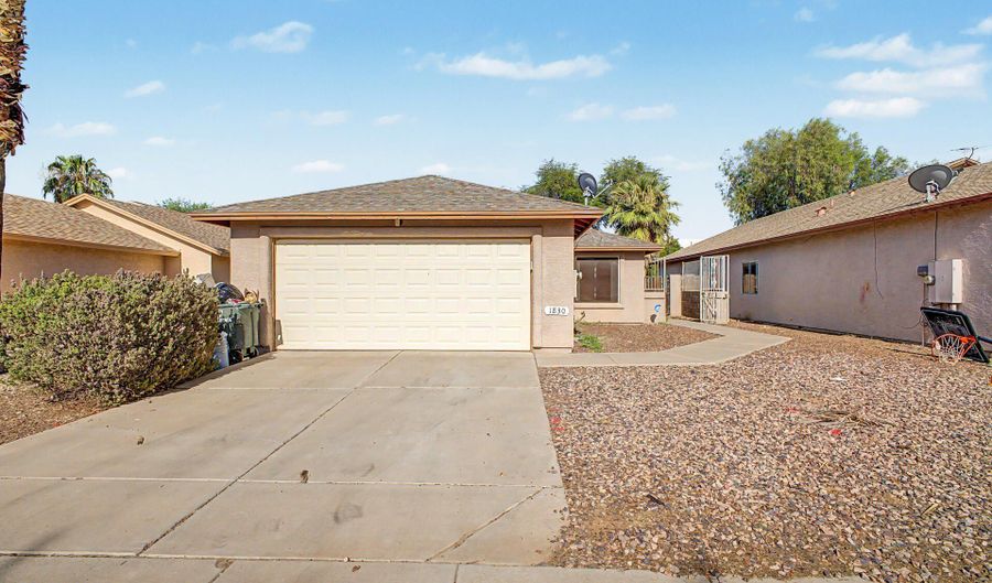 1830 N CENTER Ave, Casa Grande, AZ 85122 - 3 Beds, 2 Bath