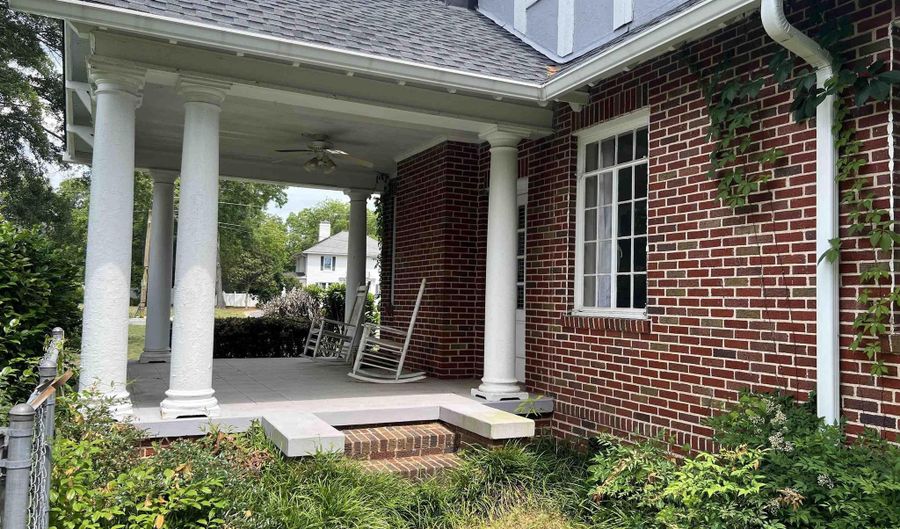 409 Brown Ave, Belton, SC 29627 - 4 Beds, 2 Bath