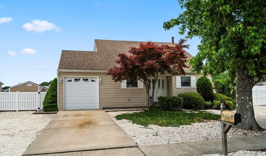 54 Storm Jib Ct, Bayville, NJ 08721 - 3 Beds, 2 Bath