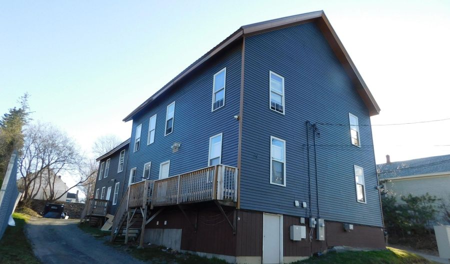 74-76 Court St, Bangor, ME 04401 - 0 Beds, 16 Bath