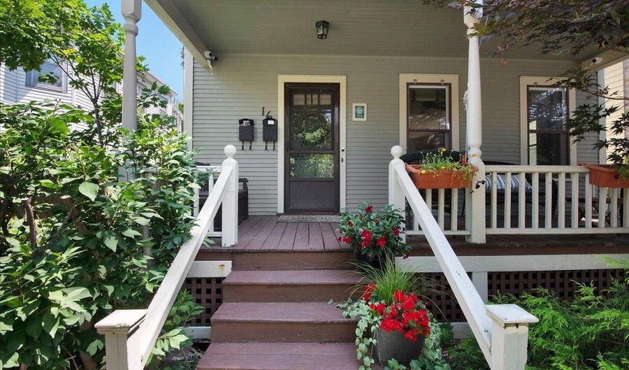 16 Isham St, Burlington, VT 05401 - 4 Beds, 4 Bath