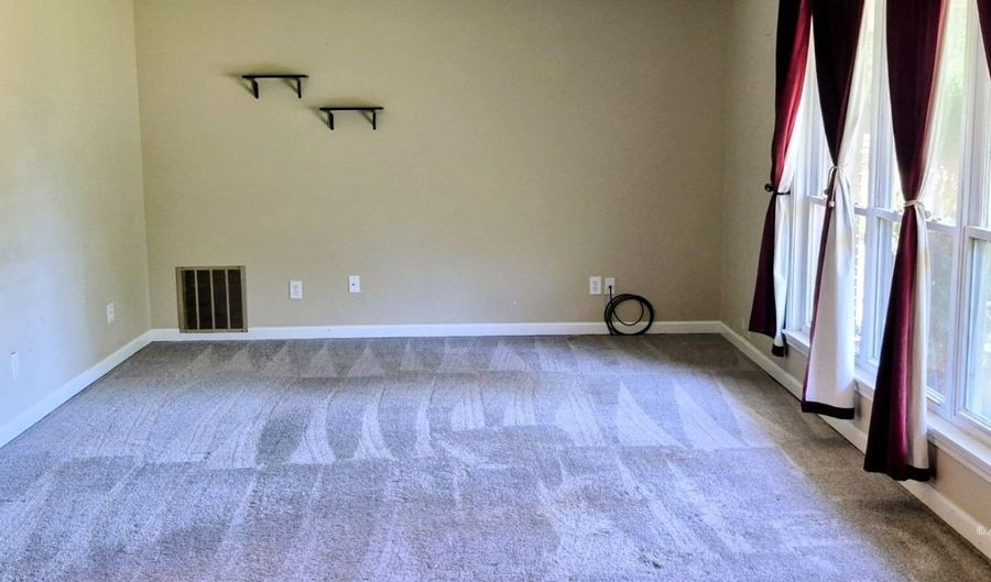 7930 Rolling Hills Dr, Athens, OH 45701 - 5 Beds, 3 Bath