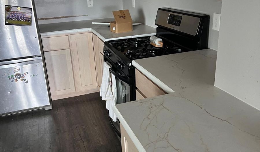 370 S 2nd E, Bancroft, ID 83217 - 2 Beds, 1 Bath