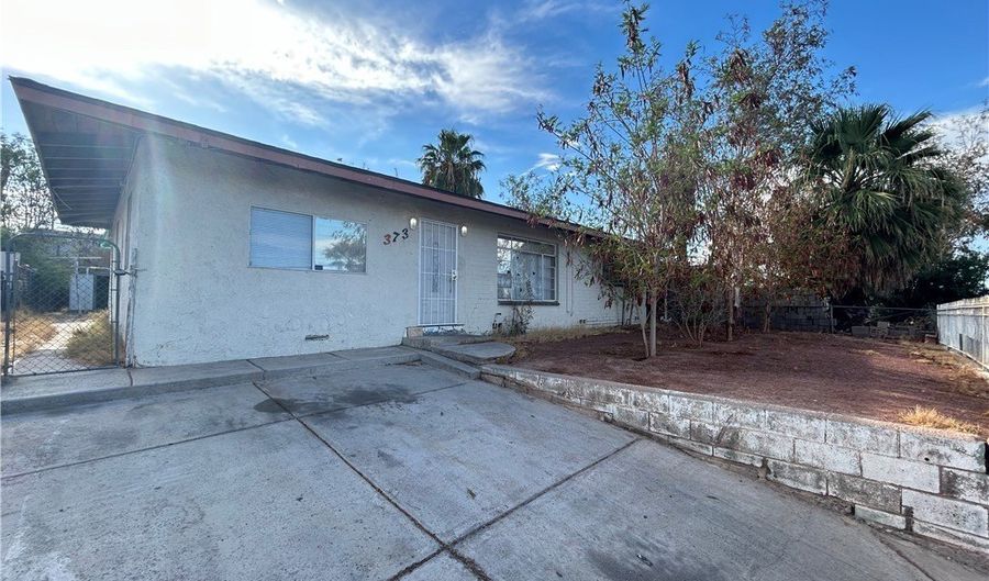 373 N Bruce St, Las Vegas, NV 89101 - 4 Beds, 2 Bath