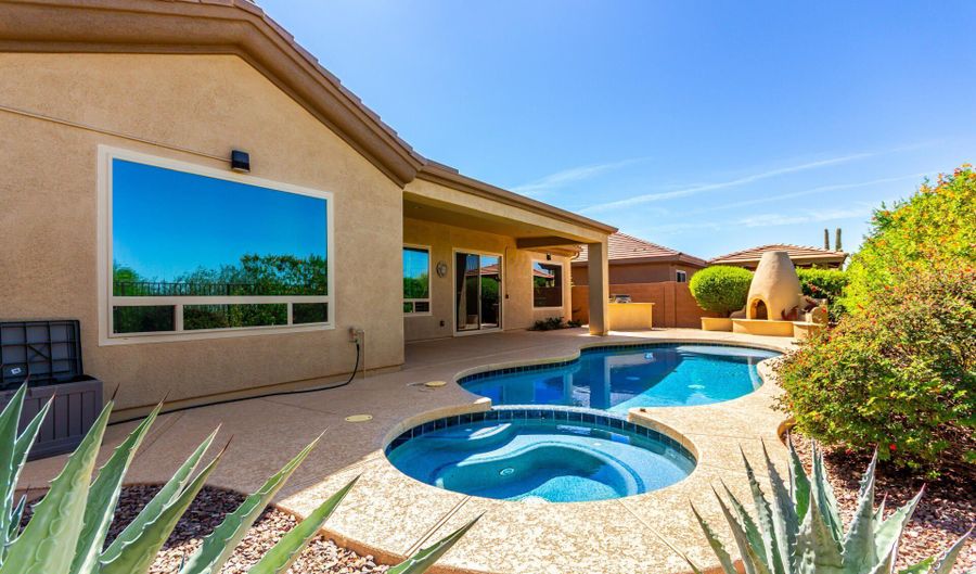 40816 N HARBOUR TOWN Way, Anthem, AZ 85086 - 3 Beds, 3 Bath