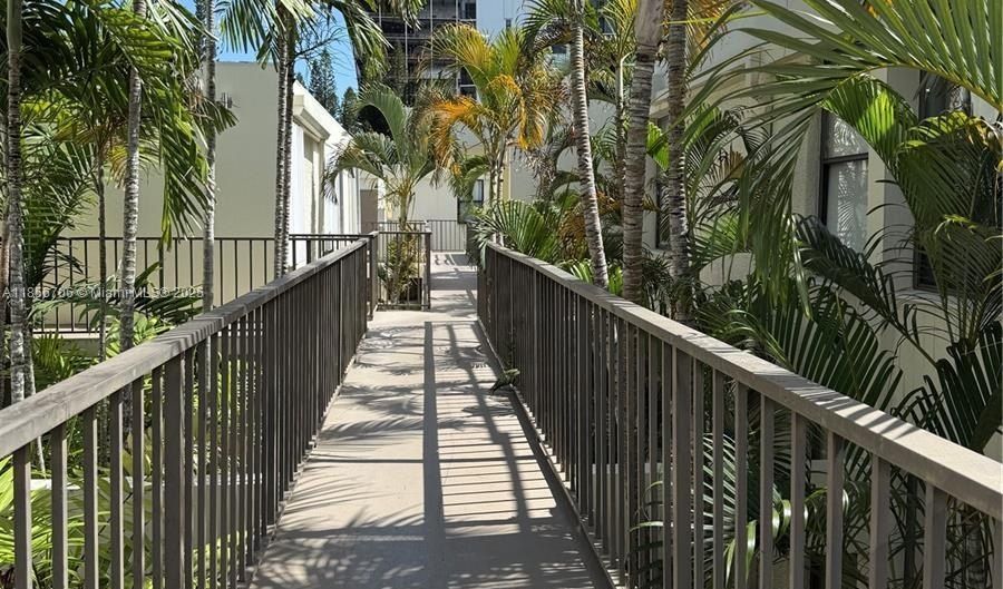 20200 W Country Club Dr PH14, Aventura, FL 33180 - 3 Beds, 2 Bath