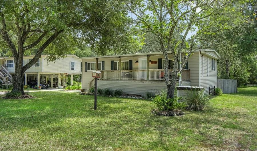 7649 22nd St, Bell, FL 32619 - 2 Beds, 2 Bath