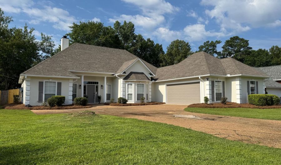 409 Brighton Ct, Brandon, MS 39047 - 3 Beds, 3 Bath