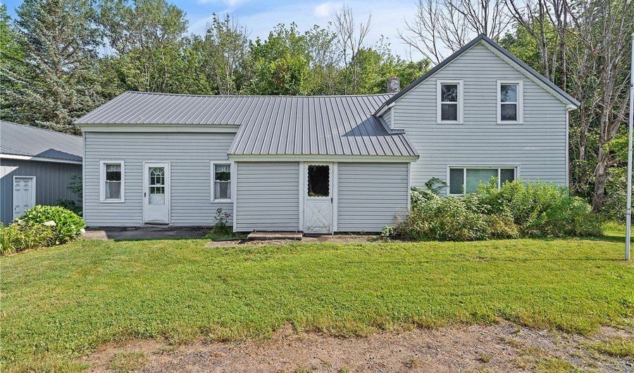 624 State Route 69, Amboy, NY 13493 - 4 Beds, 1 Bath