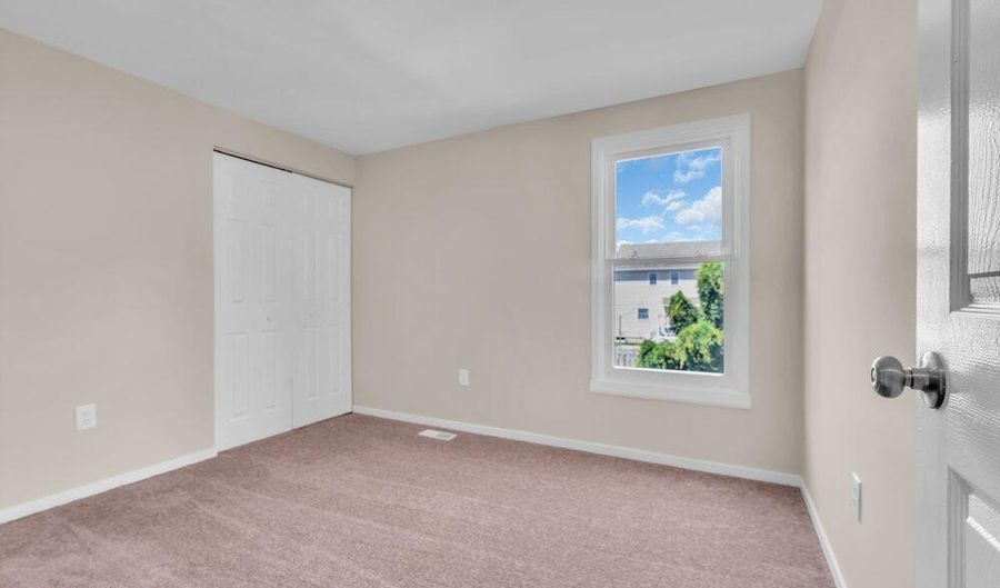 240 Bunnell Ave, Bayville, NJ 08721 - 4 Beds, 3 Bath