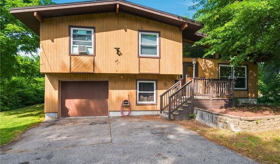36 Wentworth St, North Providence, RI 02904 - 3 Beds, 4 Bath