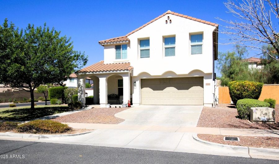 20700 W WHITE ROCK Rd, Buckeye, AZ 85396 - 3 Beds, 3 Bath