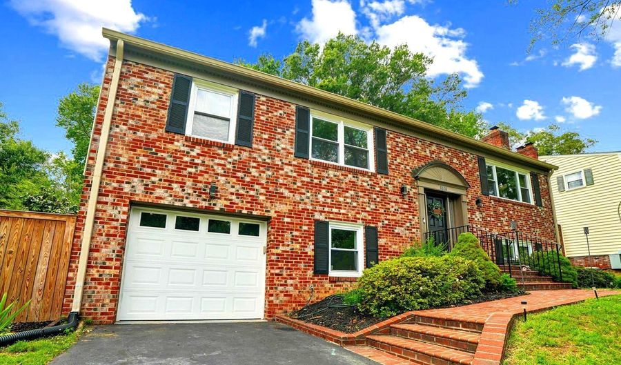 8638 VERNON Ave, Alexandria, VA 22309 - 4 Beds, 3 Bath