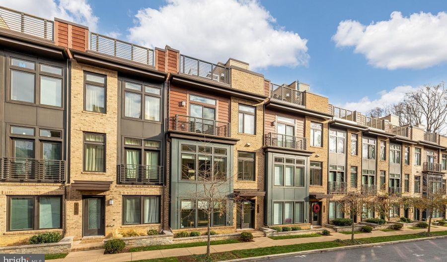 153 WINSOME Cir, Bethesda, MD 20814 - 4 Beds, 4 Bath