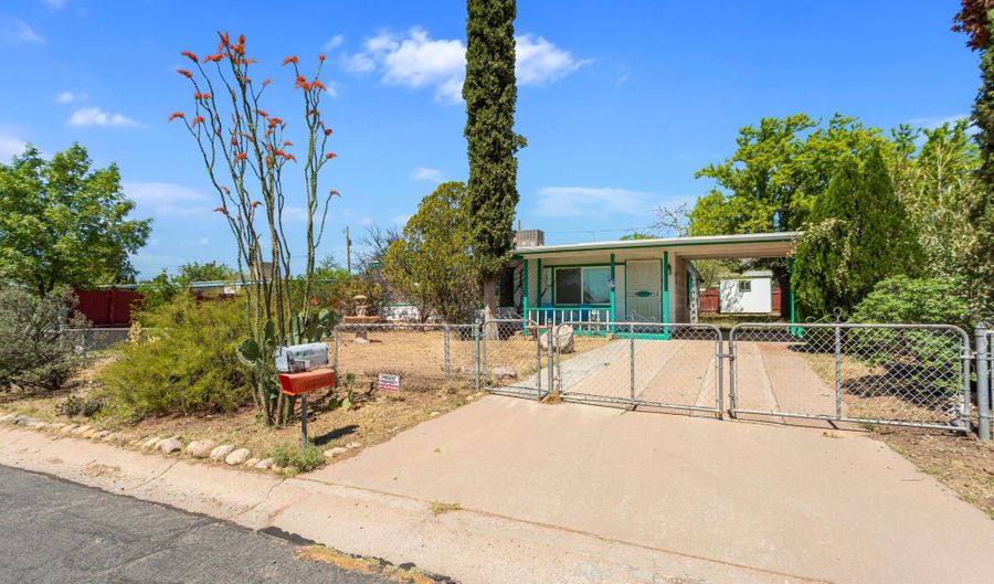 110 COCHISE Dr, Bisbee, AZ 85603 - 3 Beds, 2 Bath