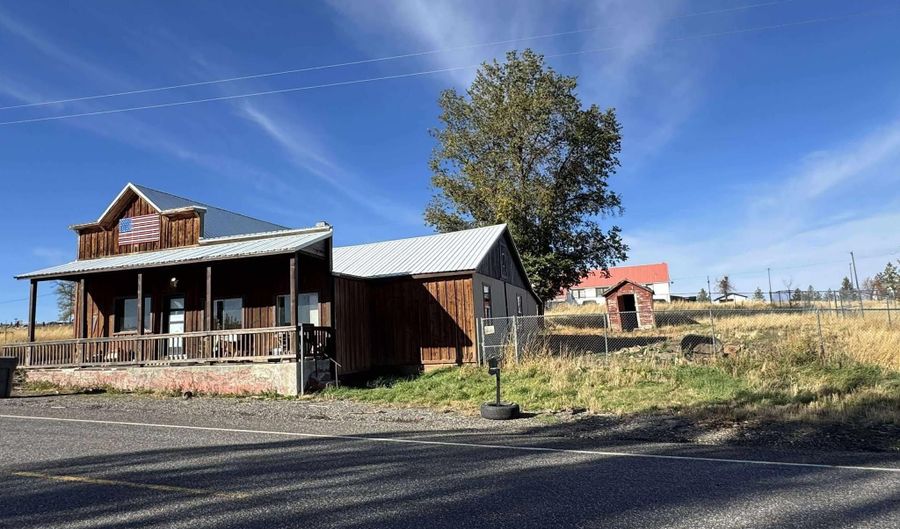 40238 Sr 129, Anatone, WA 99401 - 3 Beds, 1 Bath