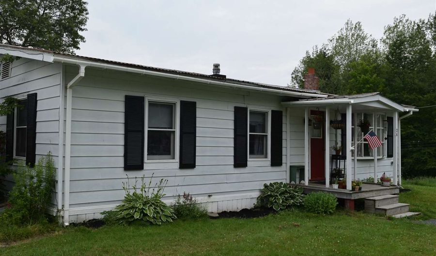 26 Pearl St, Hardwick, VT 05843 - 2 Beds, 1 Bath