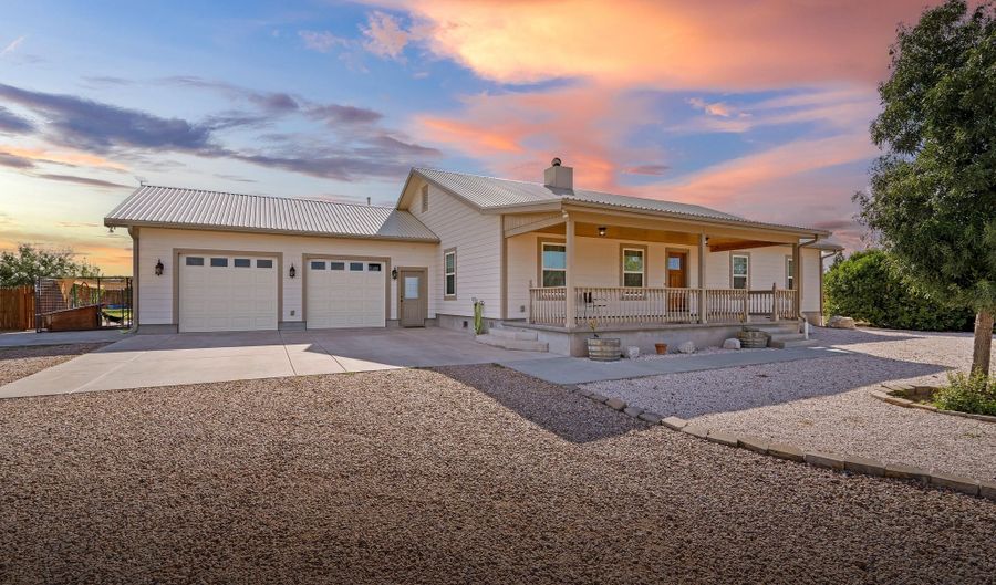 1685 N Silver Spur Ln, Benson, AZ 85602 - 3 Beds, 2 Bath