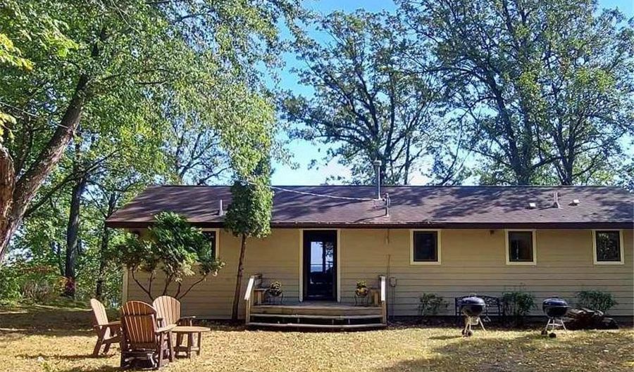 20758 Pike Ave, Aitkin, MN 56431 - 2 Beds, 2 Bath