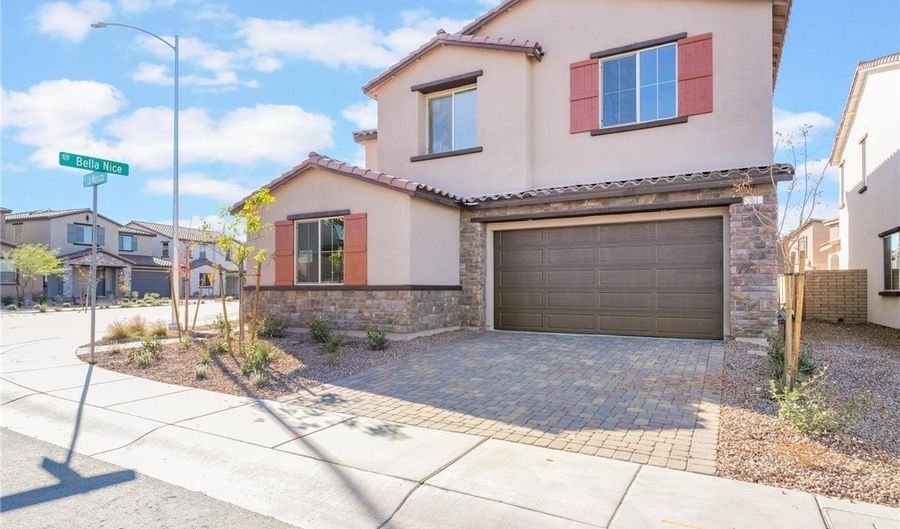 301 La Musica Pl, Henderson, NV 89015 - 4 Beds, 3 Bath