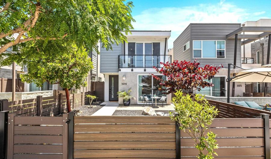 3979 Shasta St, San Diego, CA 92109 - 3 Beds, 3 Bath