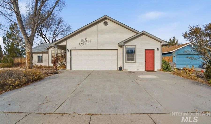 2488 E E Tiger Lily Dr, Boise, ID 83716 - 3 Beds, 2 Bath