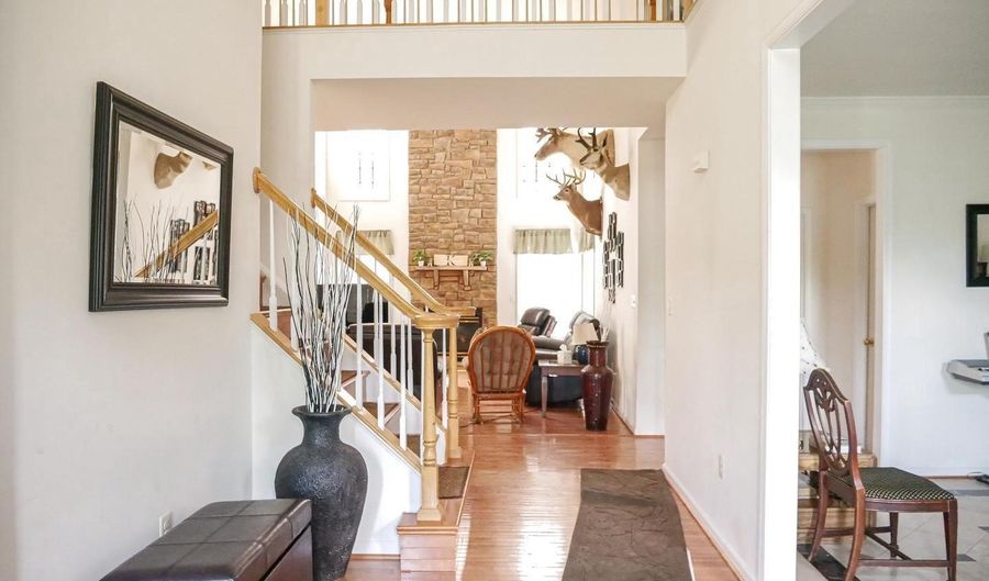 21337 CAMERON HUNT Pl, Ashburn, VA 20147 - 4 Beds, 3 Bath