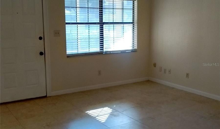 457 HEMLOCK St, Altamonte Springs, FL 32714 - 2 Beds, 2 Bath