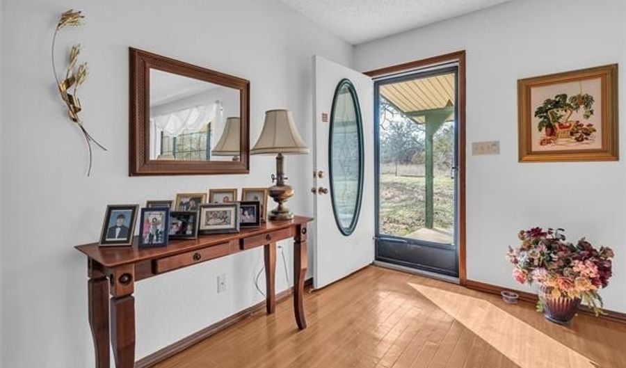 6296 Dickson Rd, Ardmore, OK 73401 - 3 Beds, 2 Bath