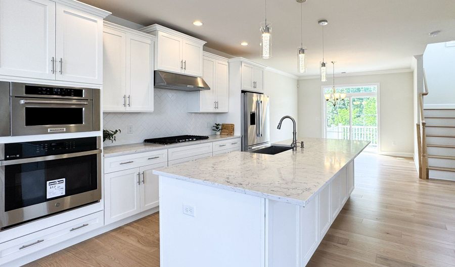 25 Brentwood Cir 25, Danbury, CT 06810 - 4 Beds, 4 Bath