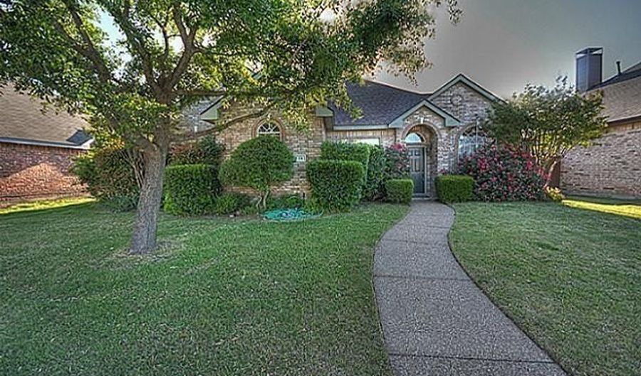 716 Seminole Trl, Allen, TX 75002 - 4 Beds, 2 Bath