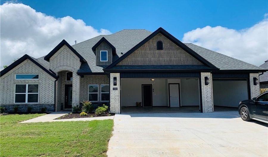 1720 Ella Pl, Bentonville, AR 72713 - 4 Beds, 3 Bath