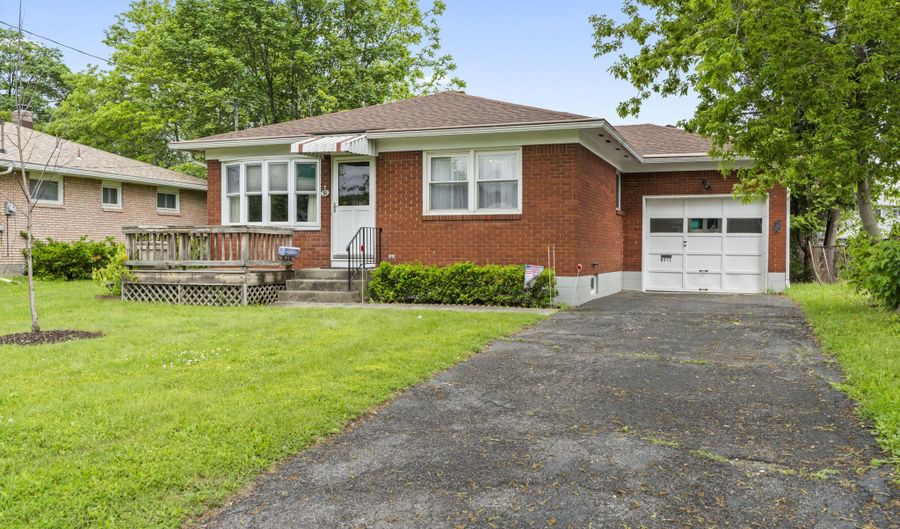 51 Tryon Ct, Albany, NY 12203 - 2 Beds, 1 Bath