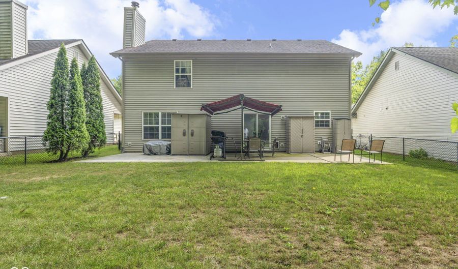919 Charnwood Pkwy, Beech Grove, IN 46107 - 4 Beds, 3 Bath