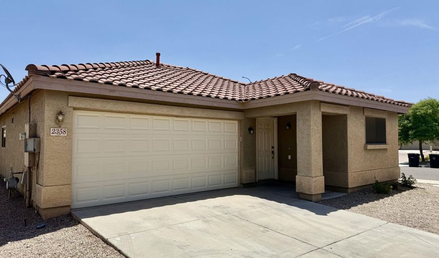 2358 E PEACH TREE Dr, Chandler, AZ 85249 - 3 Beds, 2 Bath