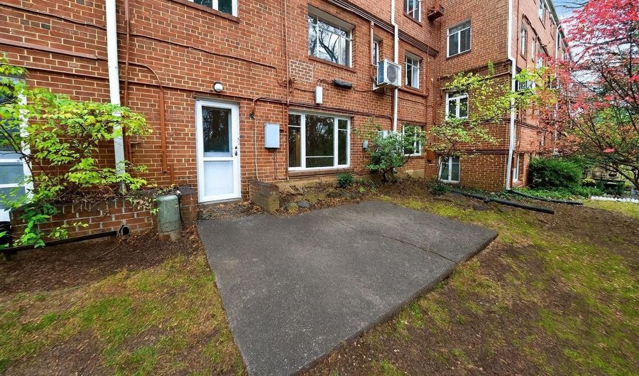 10403 MONTROSE Ave 10403, Bethesda, MD 20814 - 2 Beds, 1 Bath