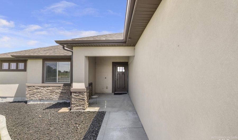 4084 N 1600 E, Buhl, ID 83316 - 4 Beds, 2 Bath