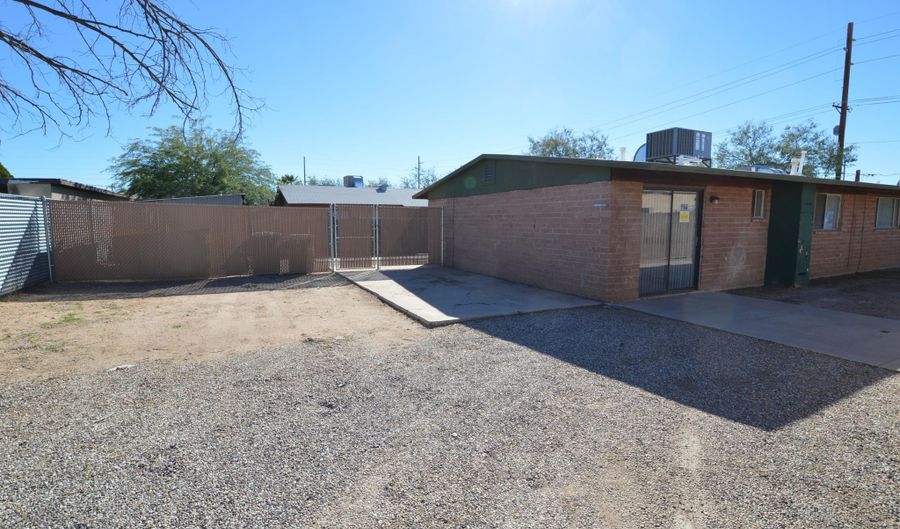 1811 S Van Buren Ave, Tucson, AZ 85711 - 2 Beds, 1 Bath