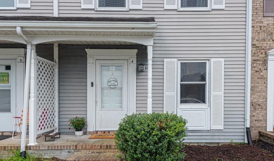 4 FRANKLIN Sq, Berlin, MD 21811 - 3 Beds, 3 Bath