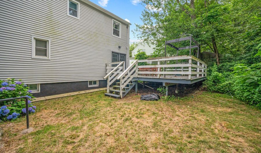 738 Platt St, Bridgeport, CT 06606 - 5 Beds, 2 Bath