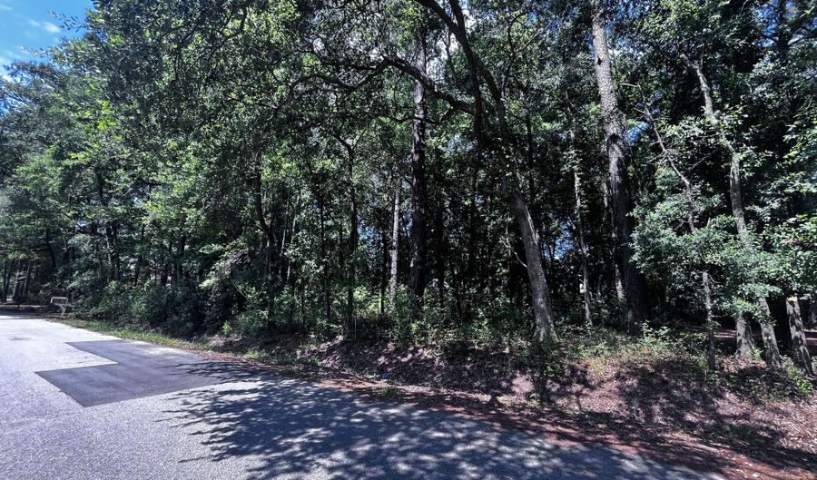 9 E River Dr, Beaufort, SC 29907 - 0 Beds, 0 Bath