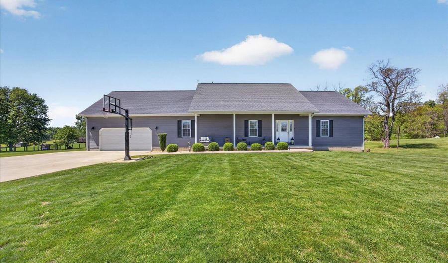 5935 Sandpit Rd, Bedford, IN 47421 - 3 Beds, 2 Bath