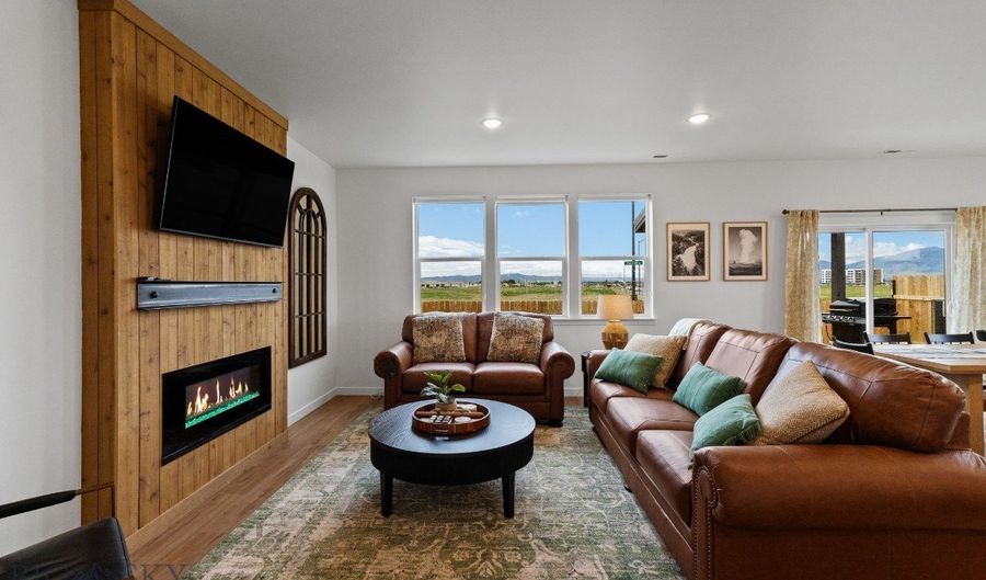 608 Mira Way C, Belgrade, MT 59714 - 4 Beds, 3 Bath