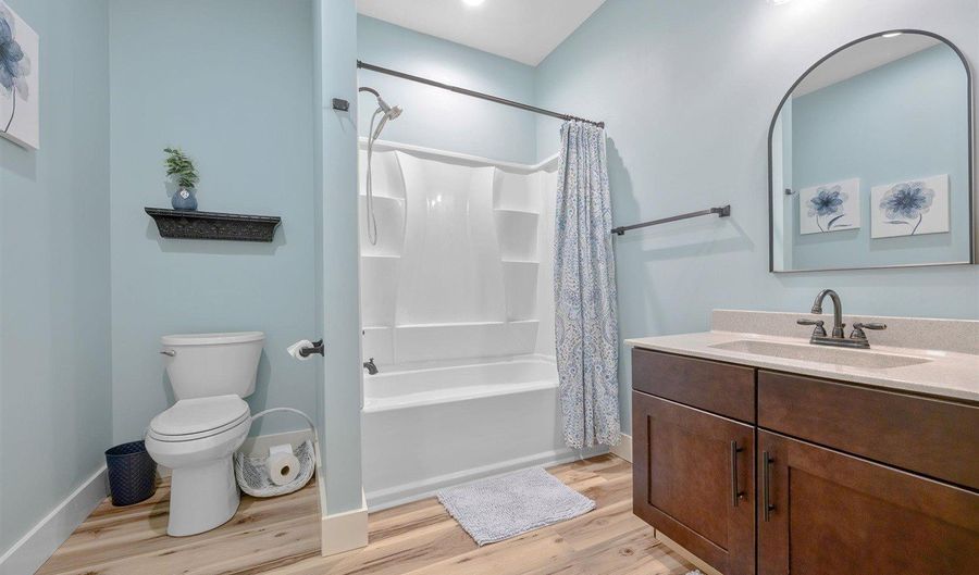 1361 Walkers Chapel Rd Walkers Chapel Road, Adolphus, KY 42120 - 2 Beds, 2 Bath