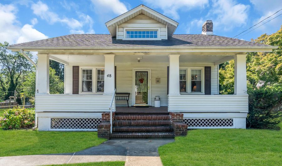 48 Valley Dr, Atlantic Highlands, NJ 07716 - 2 Beds, 1 Bath
