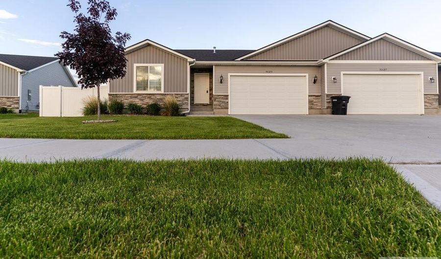 3623 S Yvonne Way, Ammon, ID 83406 - 3 Beds, 2 Bath
